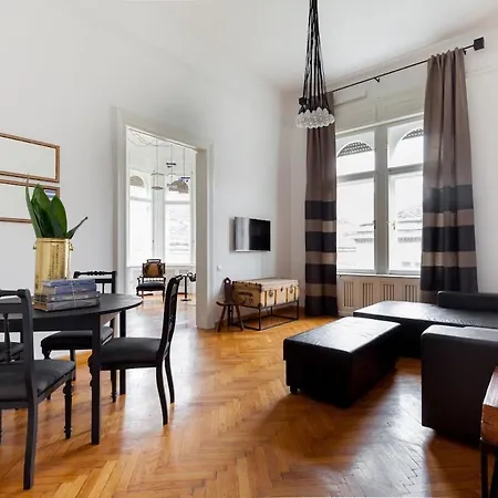 Eclectic Design Right In The Center