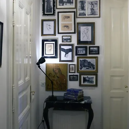 Eclectic Design Right In The Center